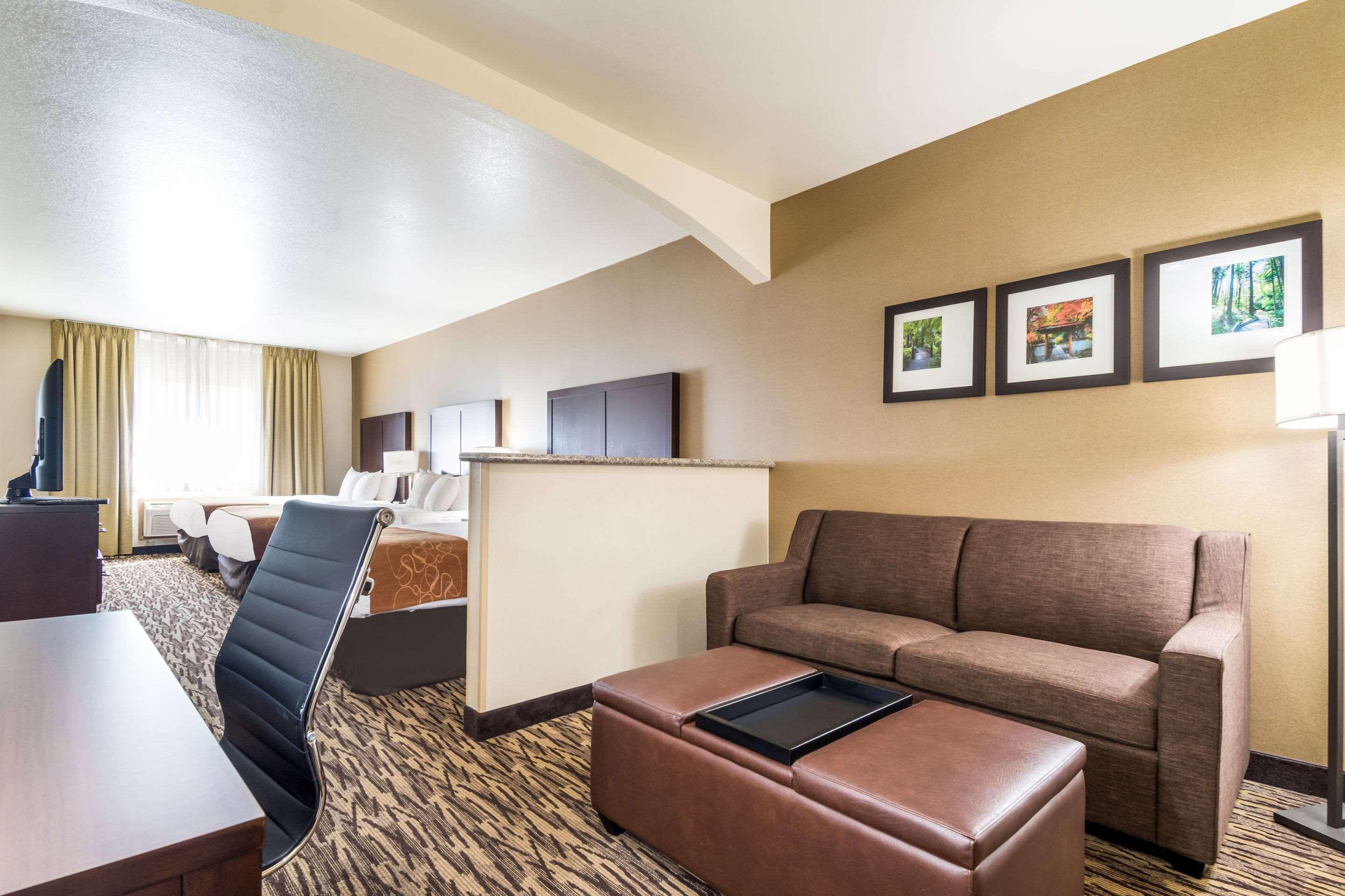 Comfort Suites Portland Airport Exterior foto