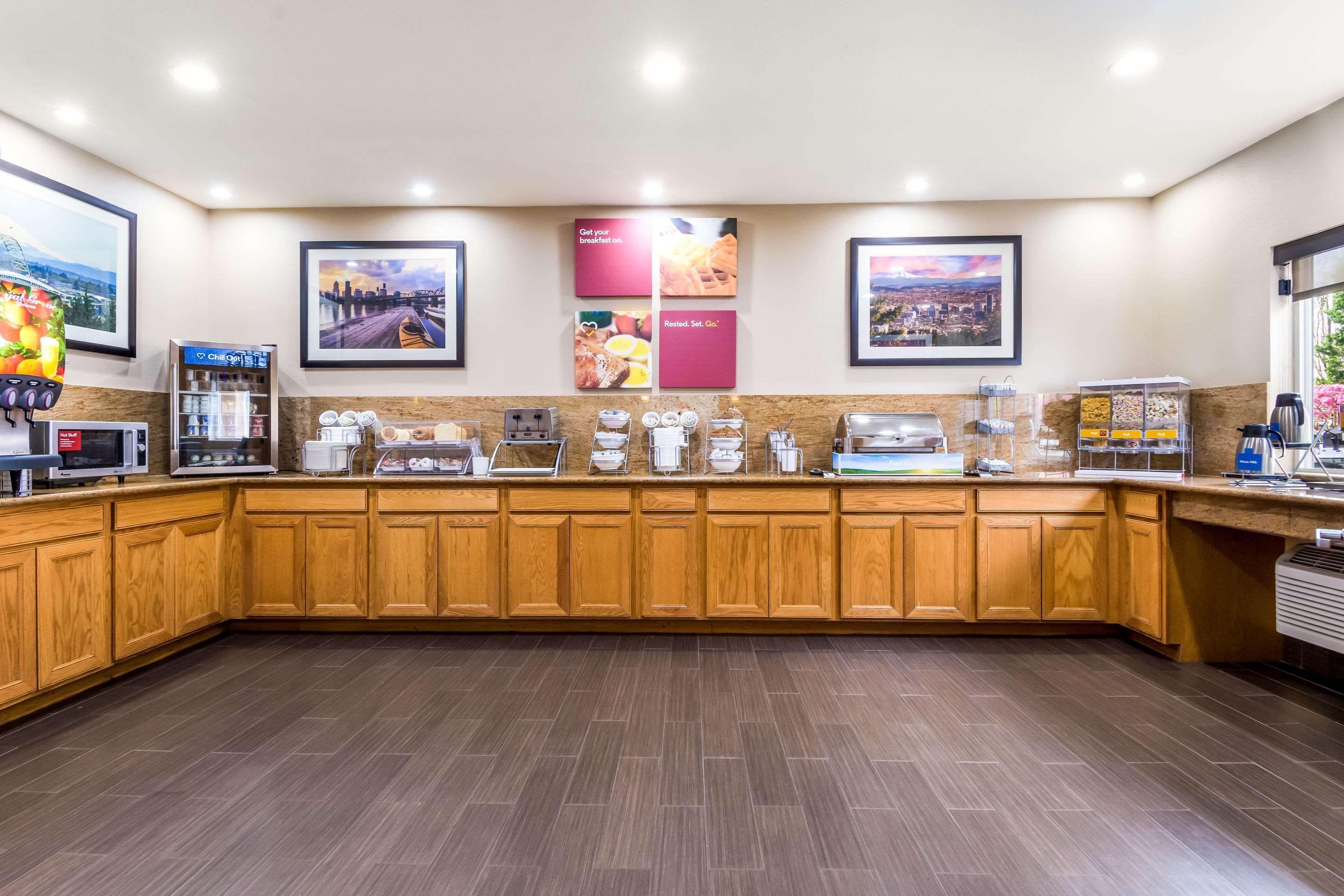 Comfort Suites Portland Airport Exterior foto