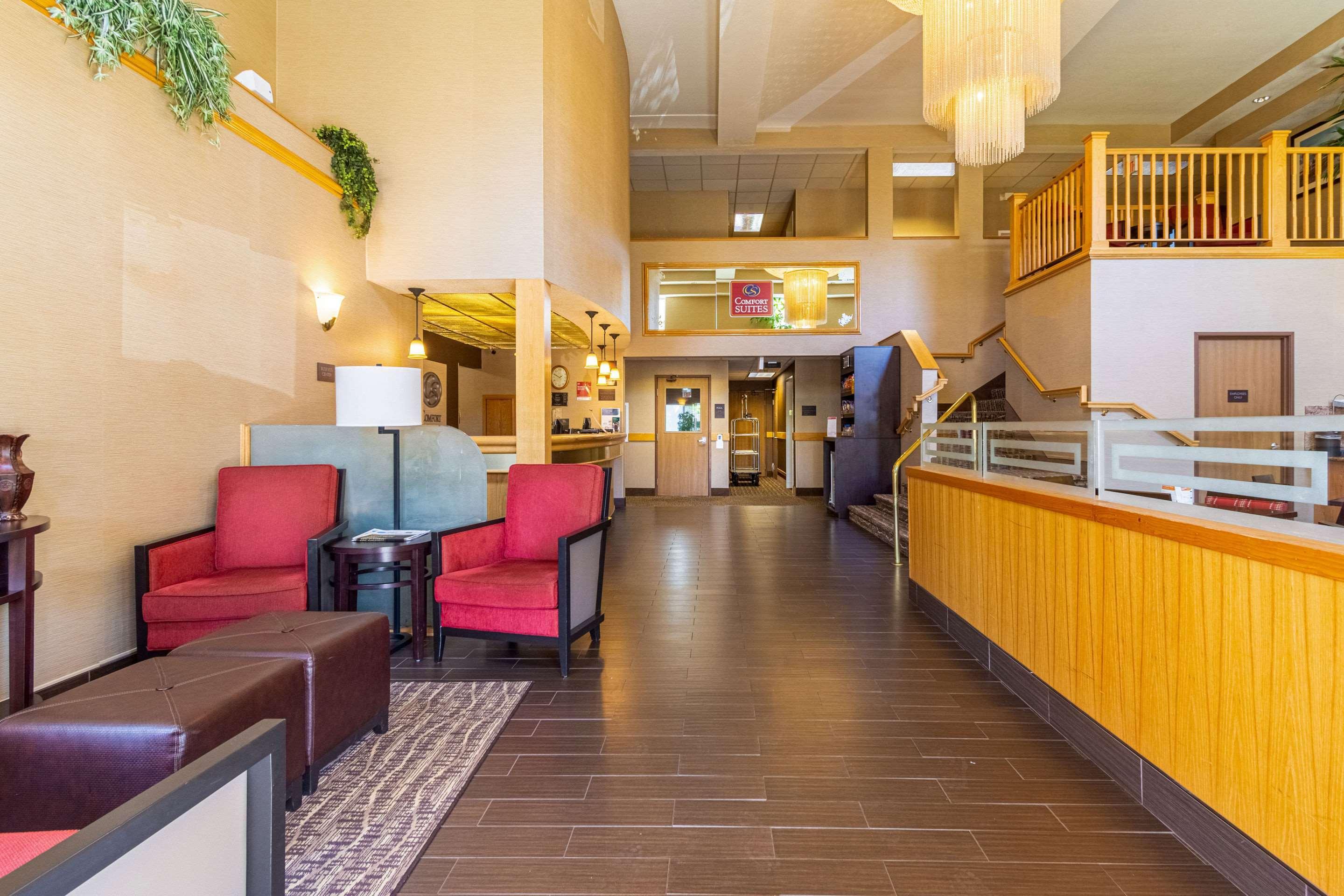 Comfort Suites Portland Airport Exterior foto