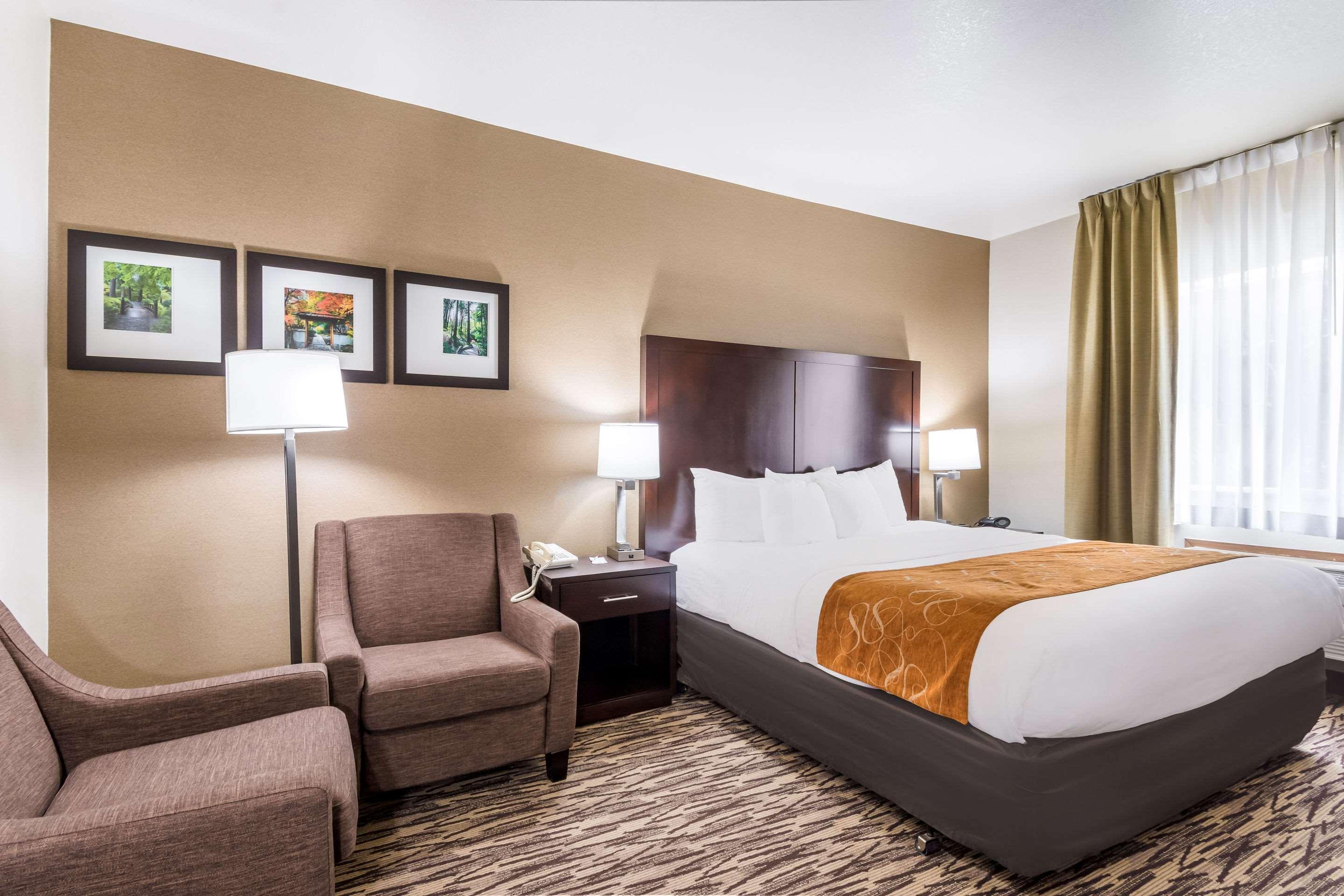 Comfort Suites Portland Airport Exterior foto
